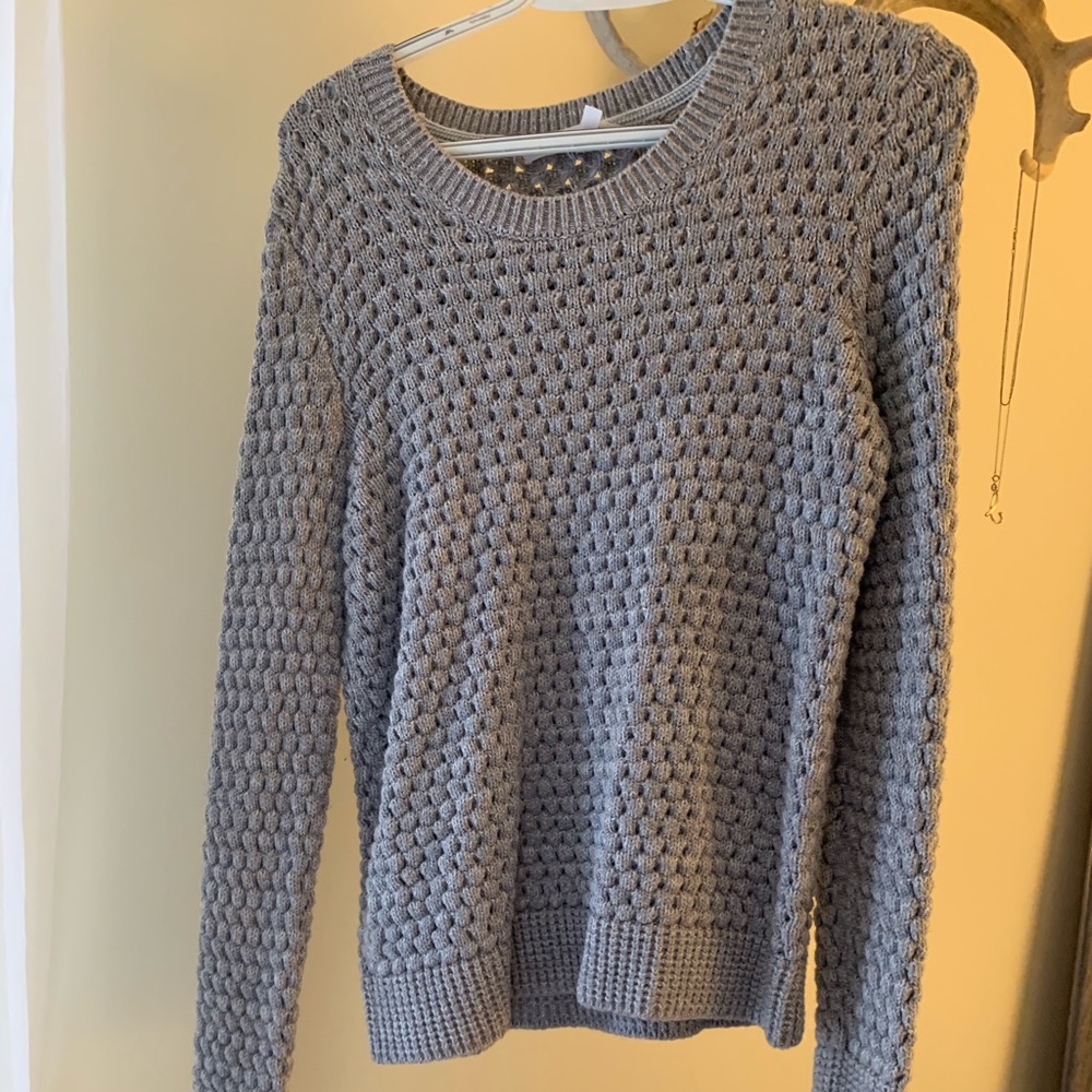 VS Sweater
